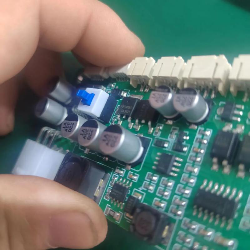 物聯網浪潮下的單片機開發與智能化弱電工程 從技術到生活的深度洞察